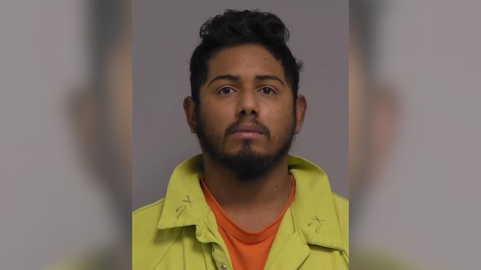 Marvin Redondo Funes, de 25 años, enfrenta cargos de homicidio involuntario agravado de un...