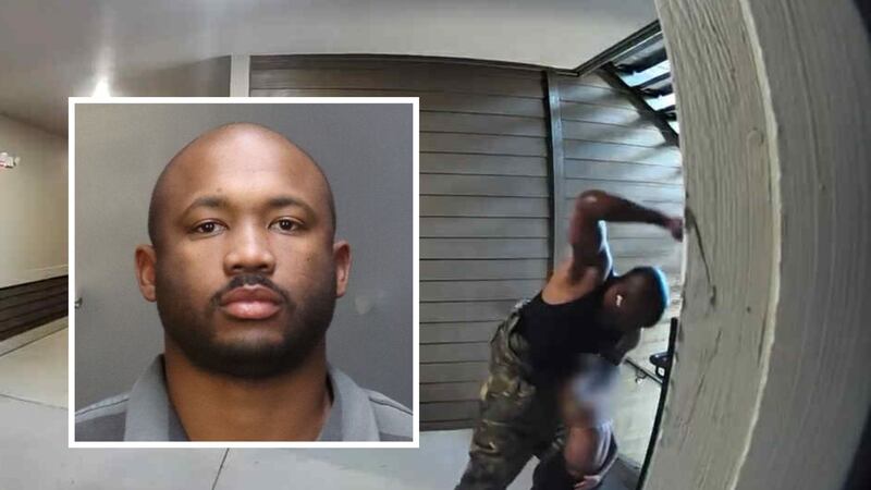 La policía dijo que Paul Thames, de 29 años, es el hombre que aparece en las imágenes de la...