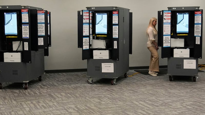 ELECCIONES 2024: ¿Son seguras las máquinas de votación?